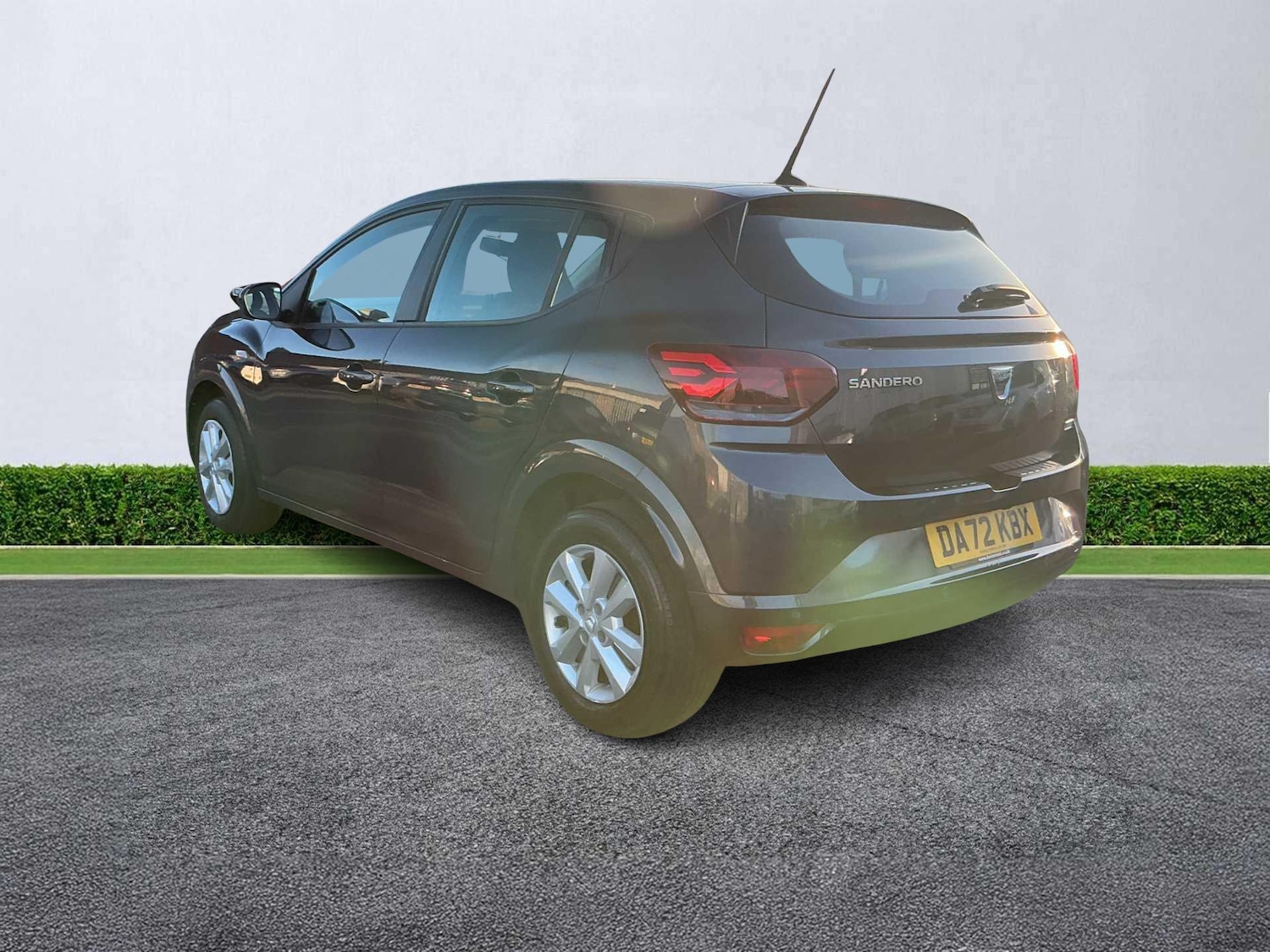 Used Dacia Sandero 2022 for sale - 76412493: Photo 2