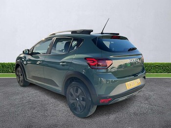 Used Dacia Sandero Stepway 2024 for sale - 76449596: Photo
