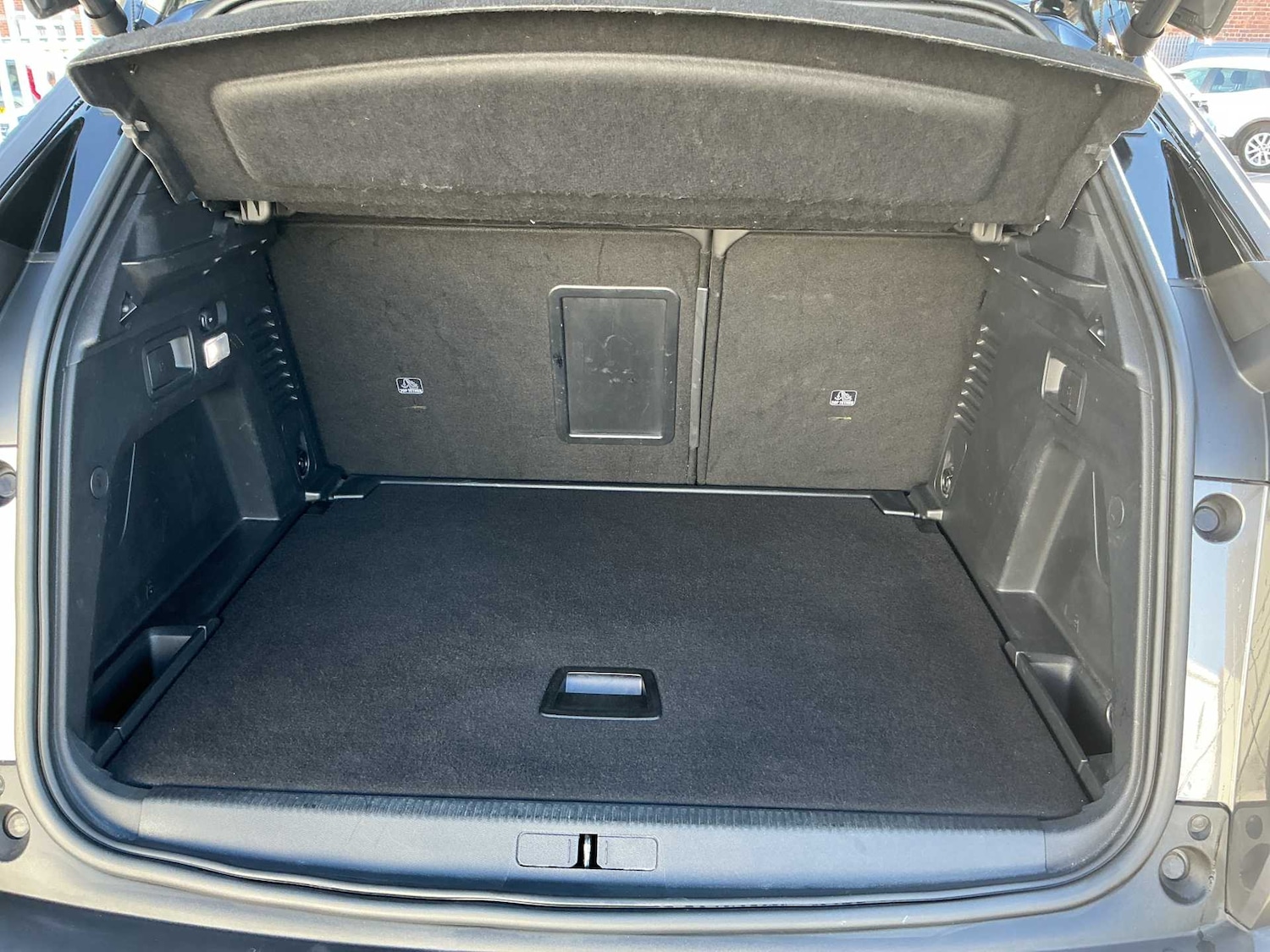 Used Peugeot 3008 2018 for sale - 78198125: Photo 16