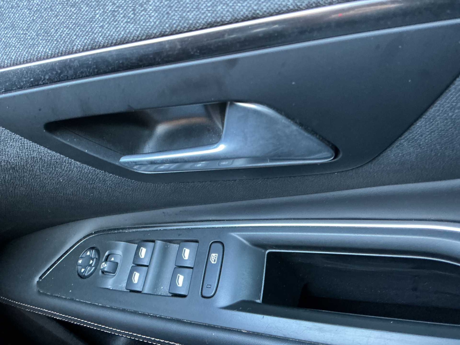 Used Peugeot 3008 2018 for sale - 78198125: Photo 20