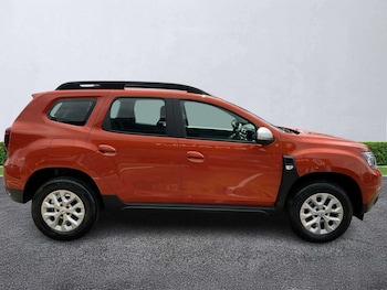 Used Dacia Duster 2023 for sale - 78802804: Photo