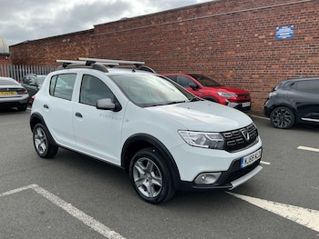 Used Dacia Sandero Stepway 2018 for sale - 79185578: Photo