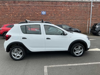 Used Dacia Sandero Stepway 2018 for sale - 79185578: Photo