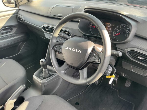 Used Dacia Sandero 2023 for sale - 76257793: Photo 14