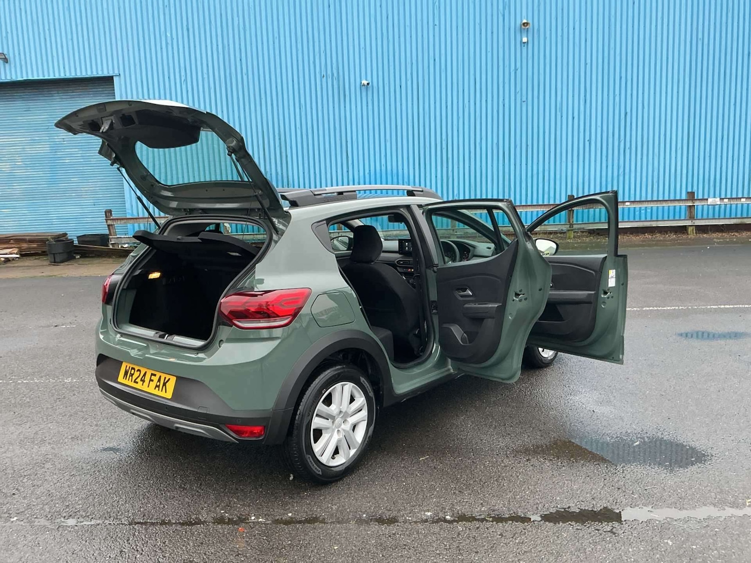 Used Dacia Sandero Stepway 2024 for sale - 77024260: Photo 33