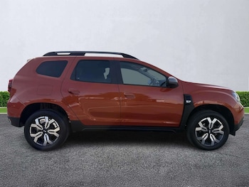 Used Dacia Duster 2023 for sale - 79527073: Photo