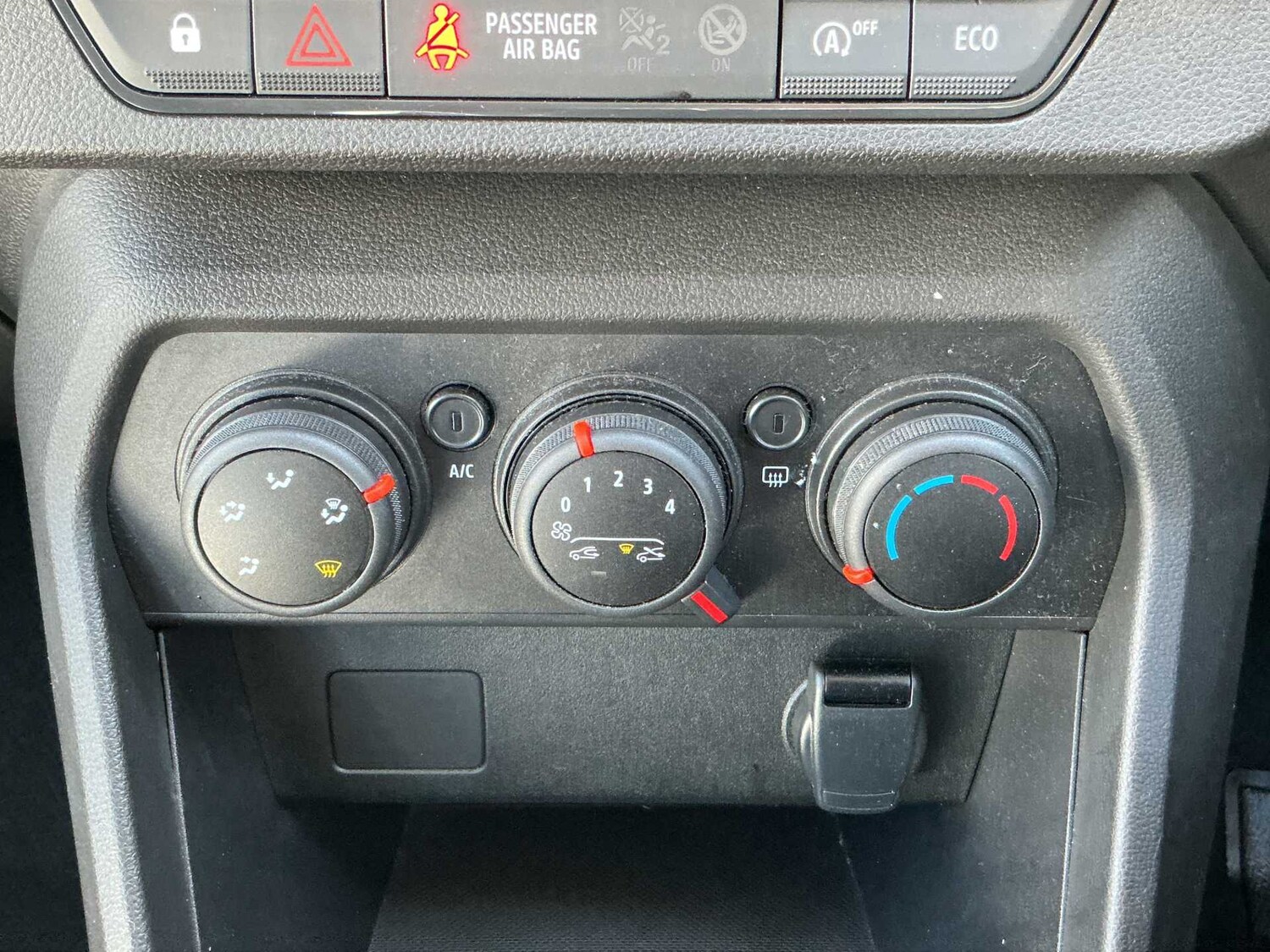 Used Dacia Sandero 2023 for sale - 78196105: Photo 11