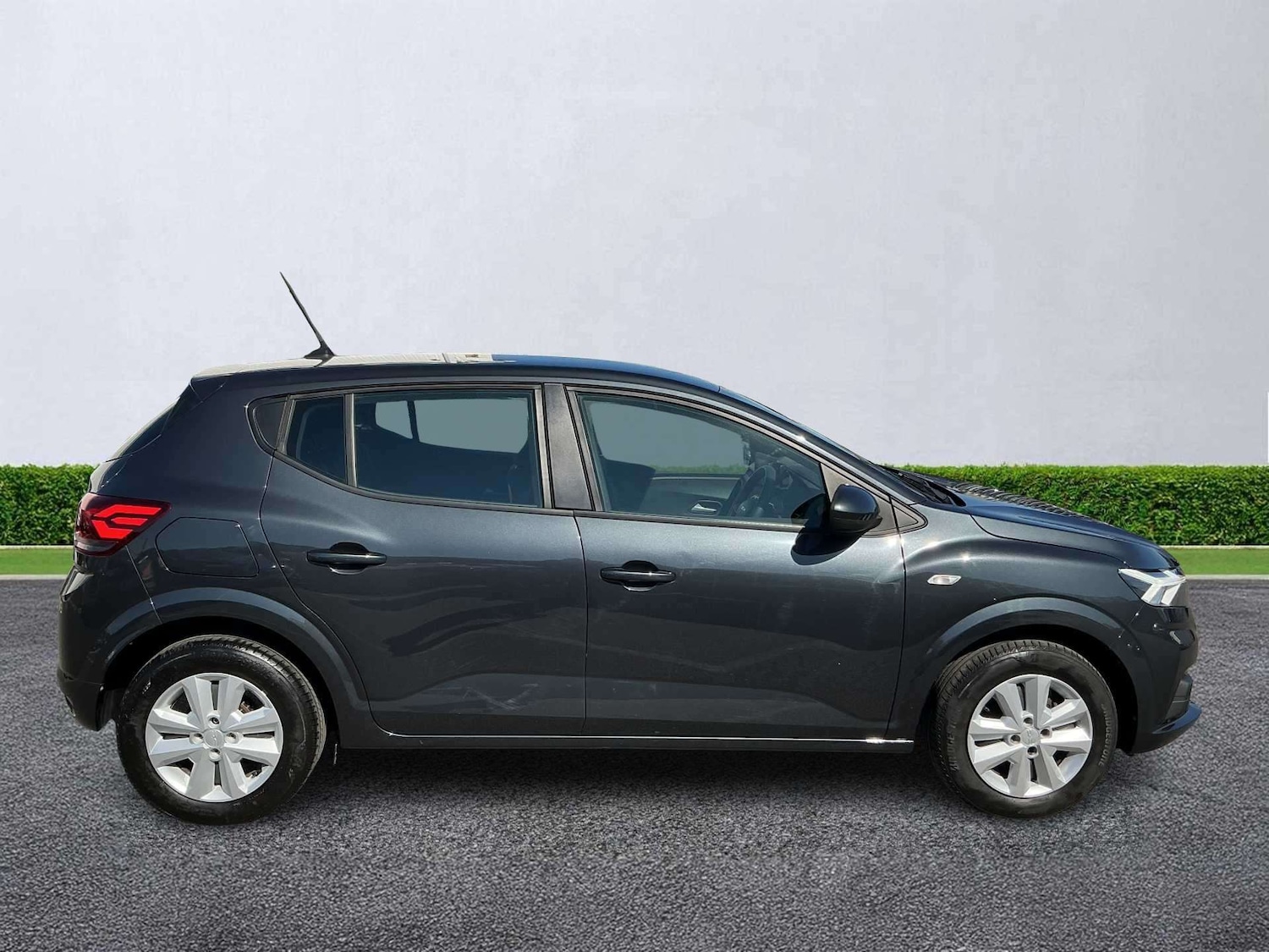 Used Dacia Sandero 2023 for sale - 78196105: Photo 3