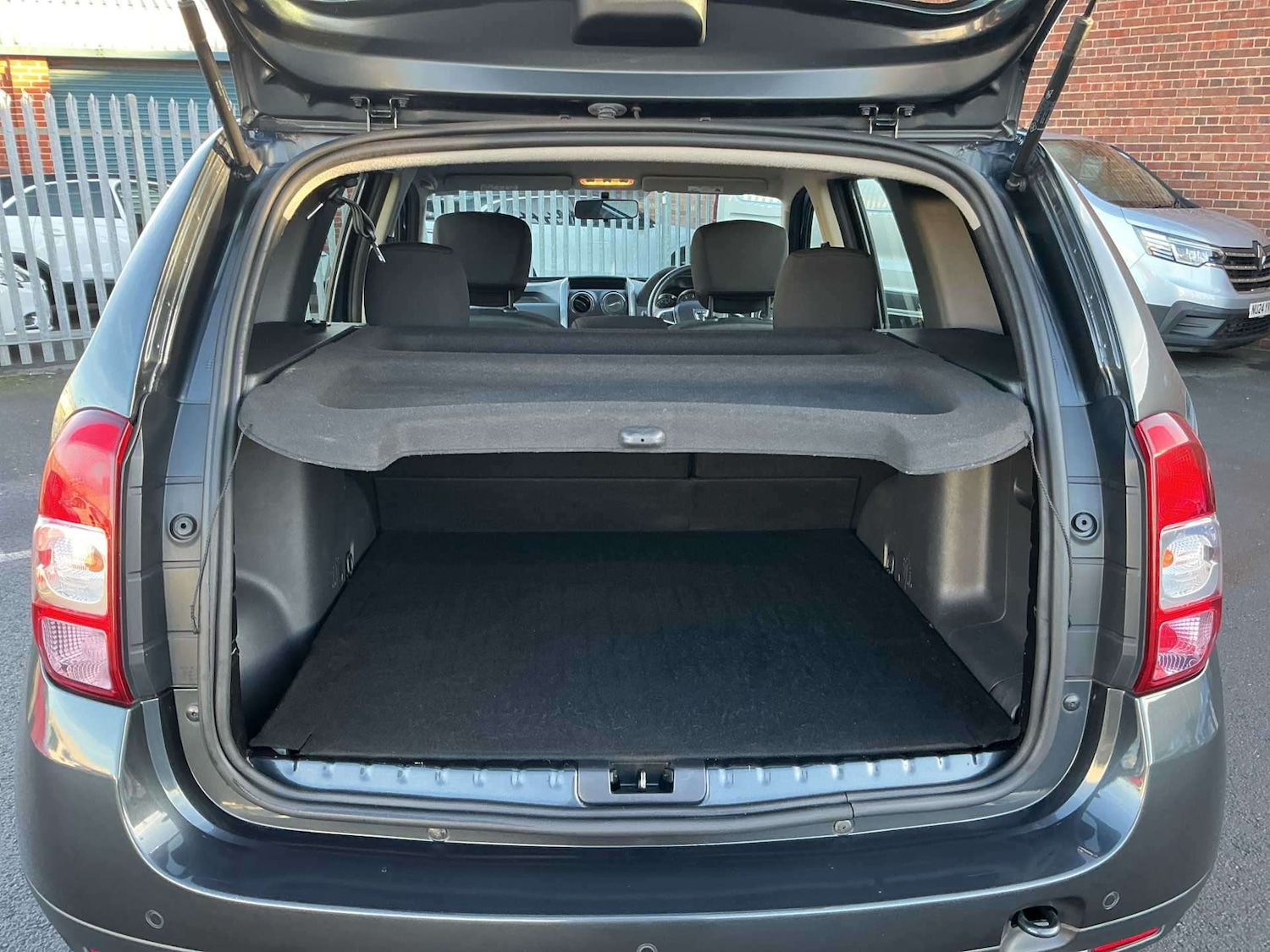 Used Dacia Duster 2018 for sale - 77078047: Photo 17