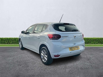 Used Dacia Sandero 2022 for sale - 76182505: Photo 2