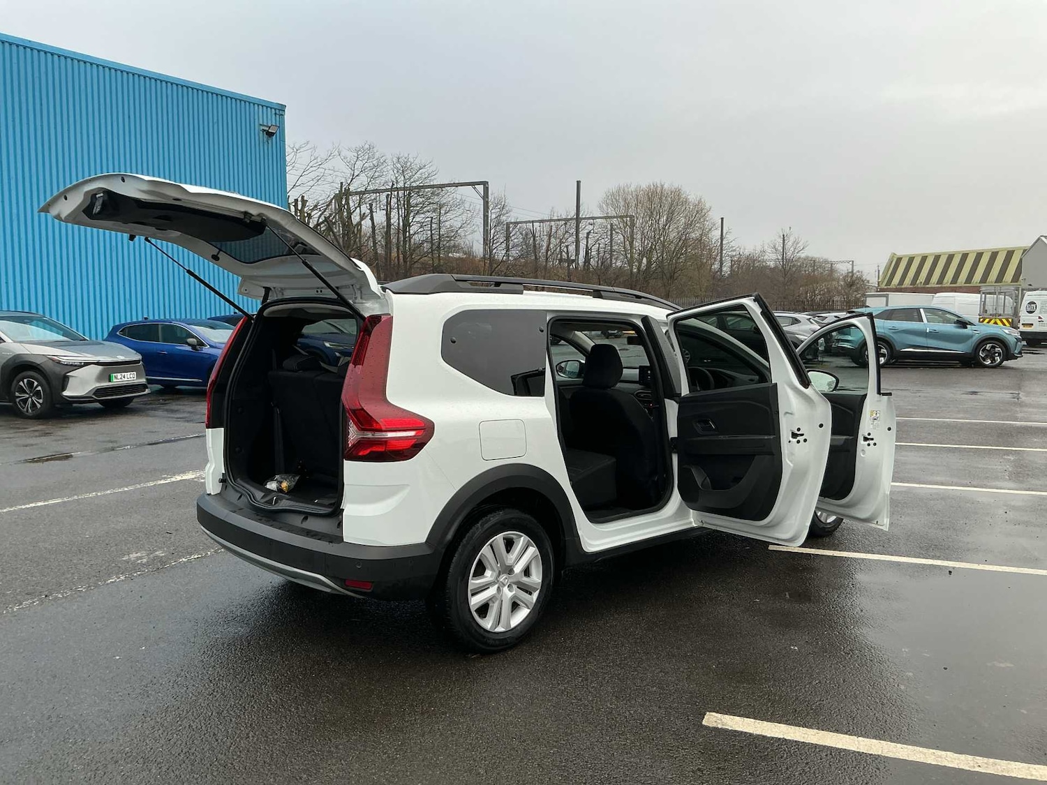 Used Dacia Jogger 2022 for sale - 77629378: Photo 32