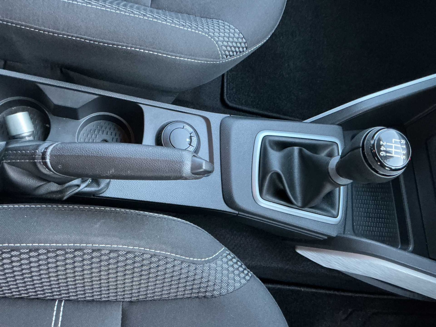 Used Dacia Duster 2023 for sale - 76799366: Photo 12