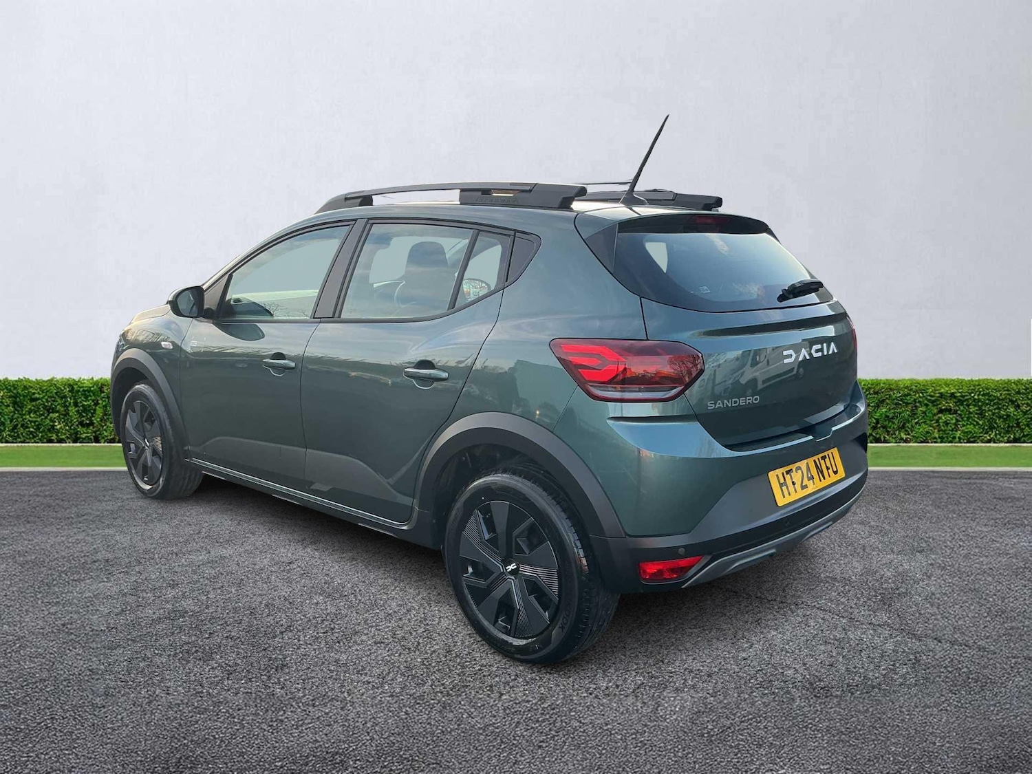 Used Dacia Sandero Stepway 2024 for sale - 76963501: Photo 2