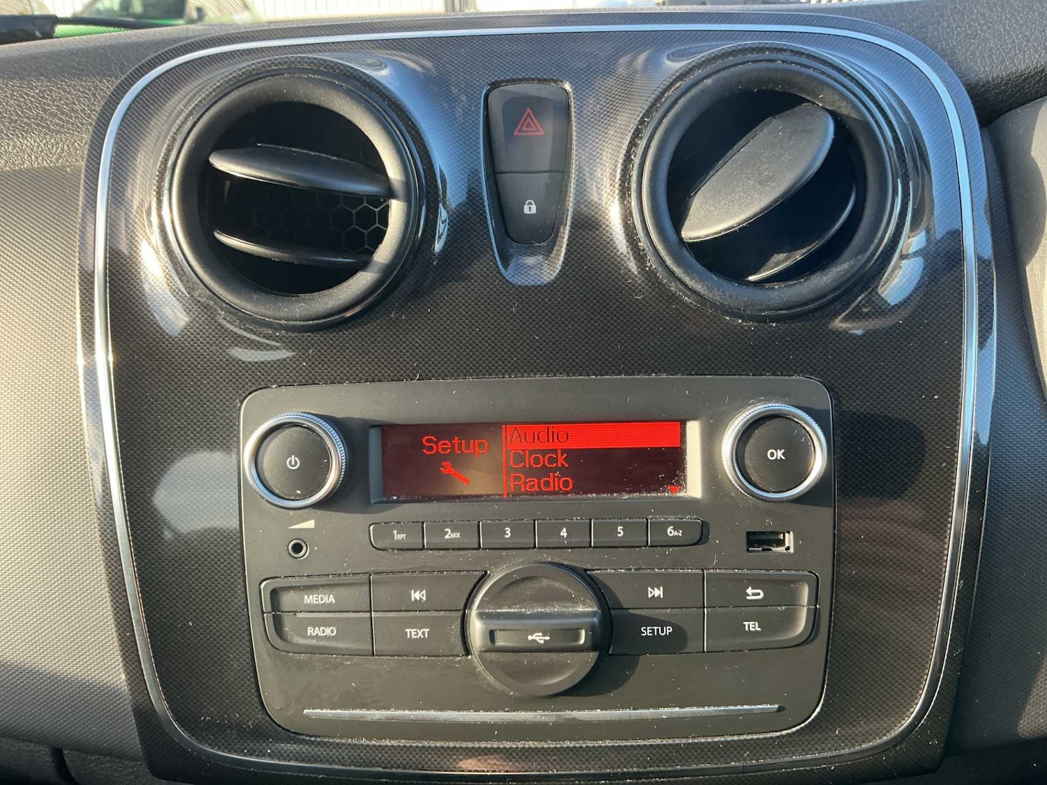 Used Dacia Sandero 2018 for sale - 76407420: Photo 22