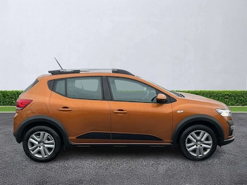 Used Dacia Sandero Stepway 2022 for sale - 77023447: Photo