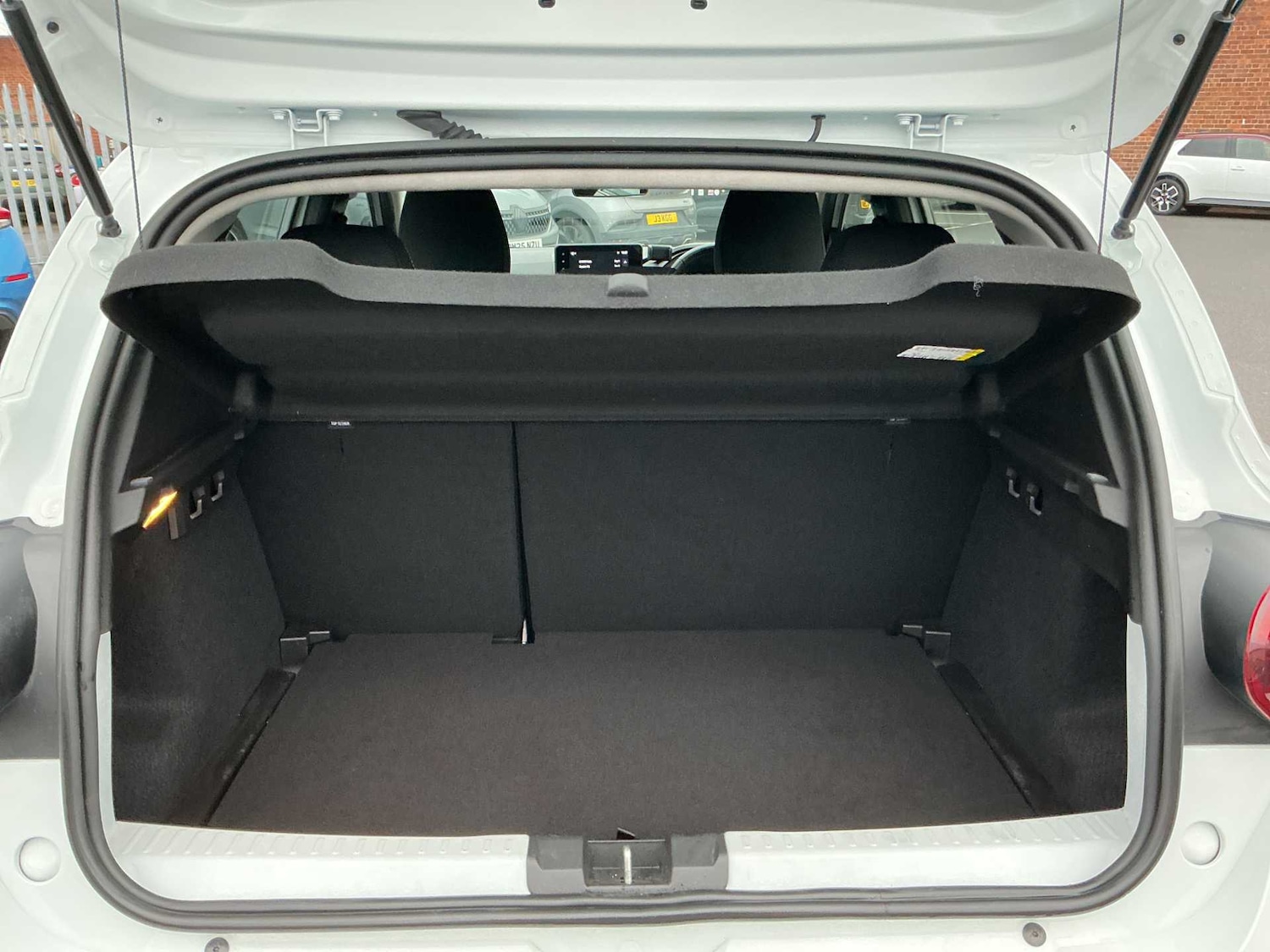 Used Dacia Sandero Stepway 2023 for sale - 77973985: Photo 16