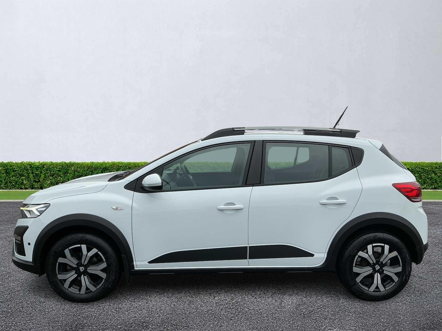 Used Dacia Sandero Stepway 2023 for sale - 77973985: Photo 18