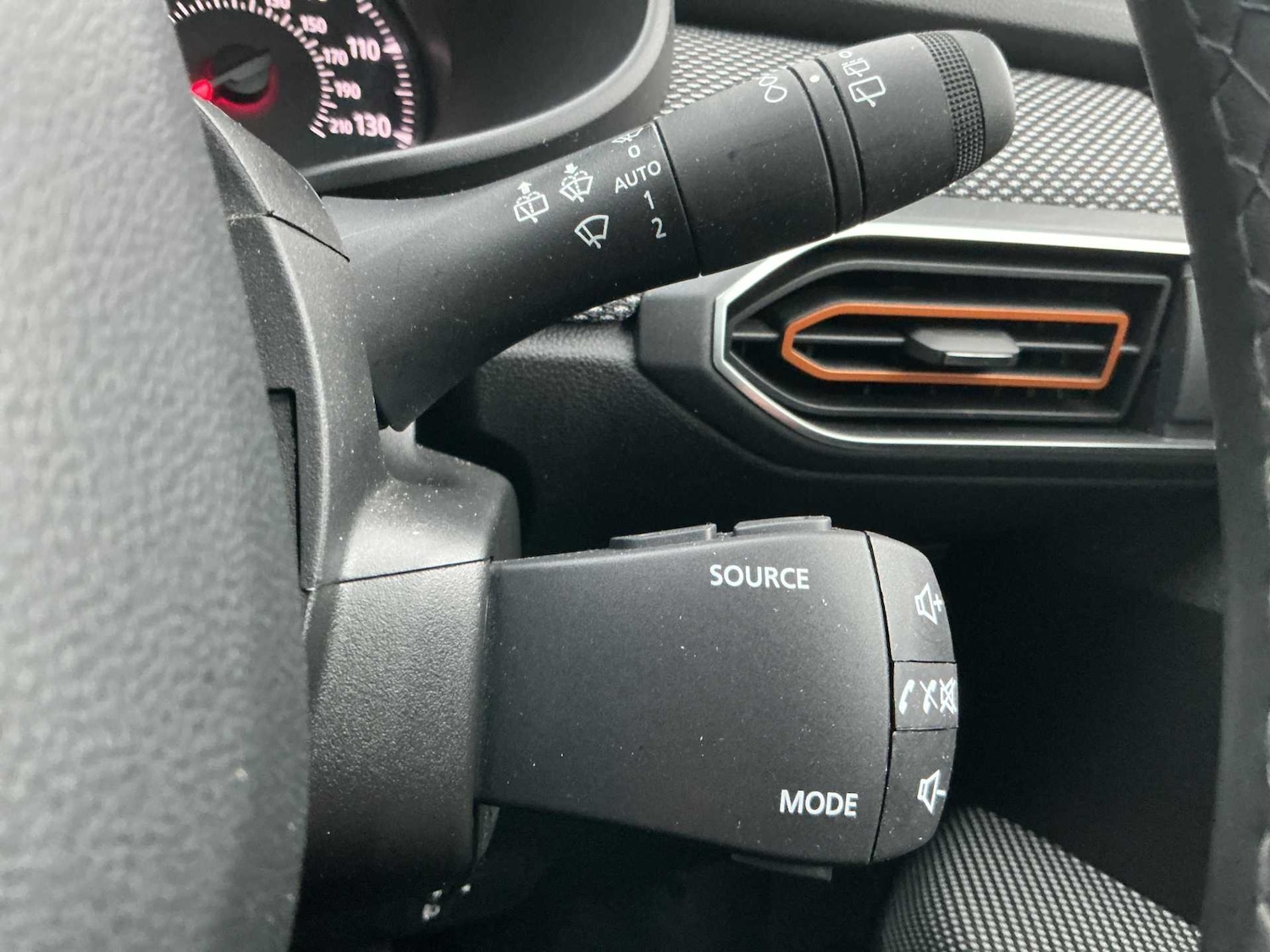 Used Dacia Sandero Stepway 2023 for sale - 77973985: Photo 26