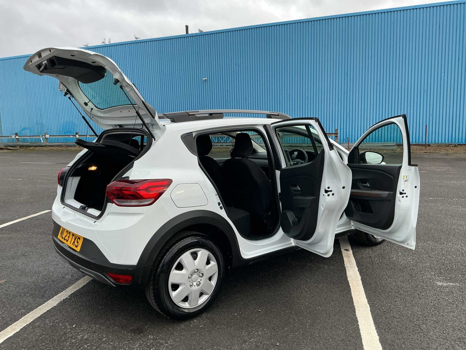 Used Dacia Sandero 2023 for sale - 76809424: Photo 32