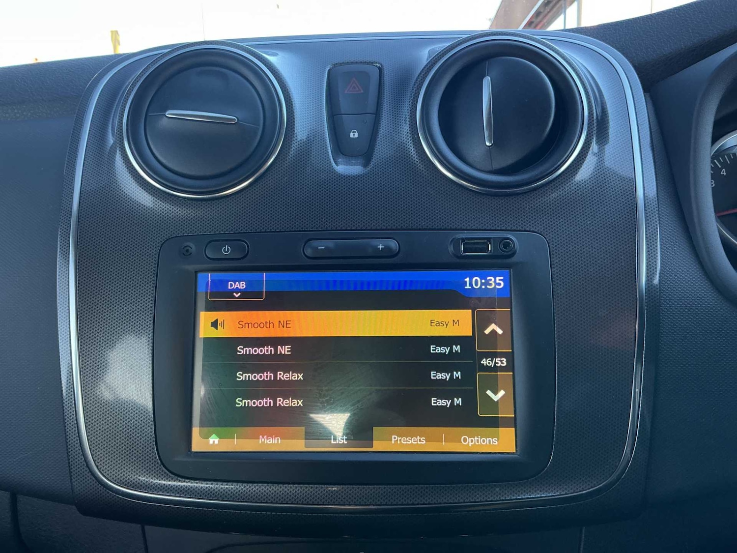 Used Dacia Sandero Stepway 2020 for sale - 76340603: Photo 10