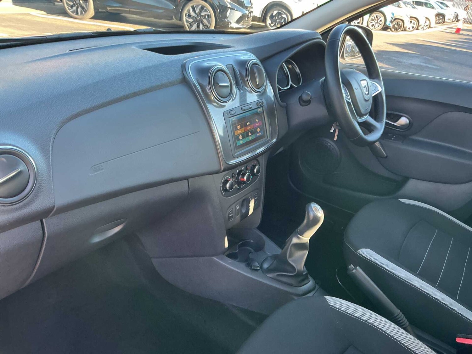 Used Dacia Sandero Stepway 2020 for sale - 76340603: Photo 7