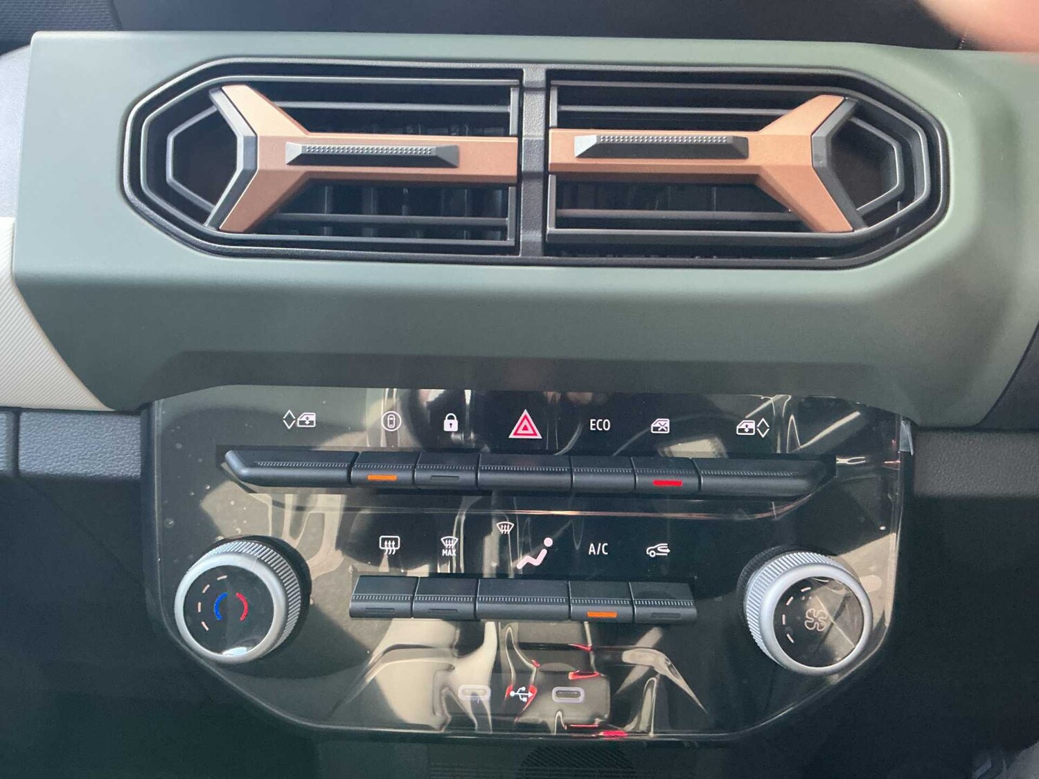 Used Dacia Spring 2025 for sale - 77488119: Photo 11