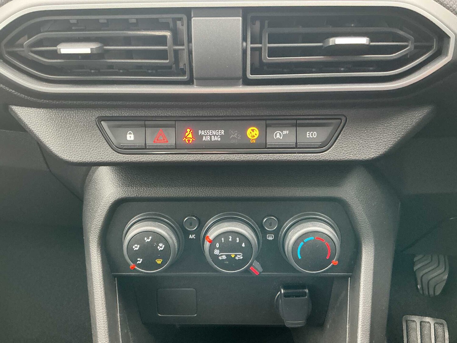 Used Dacia Sandero 2023 for sale - 78196077: Photo 11