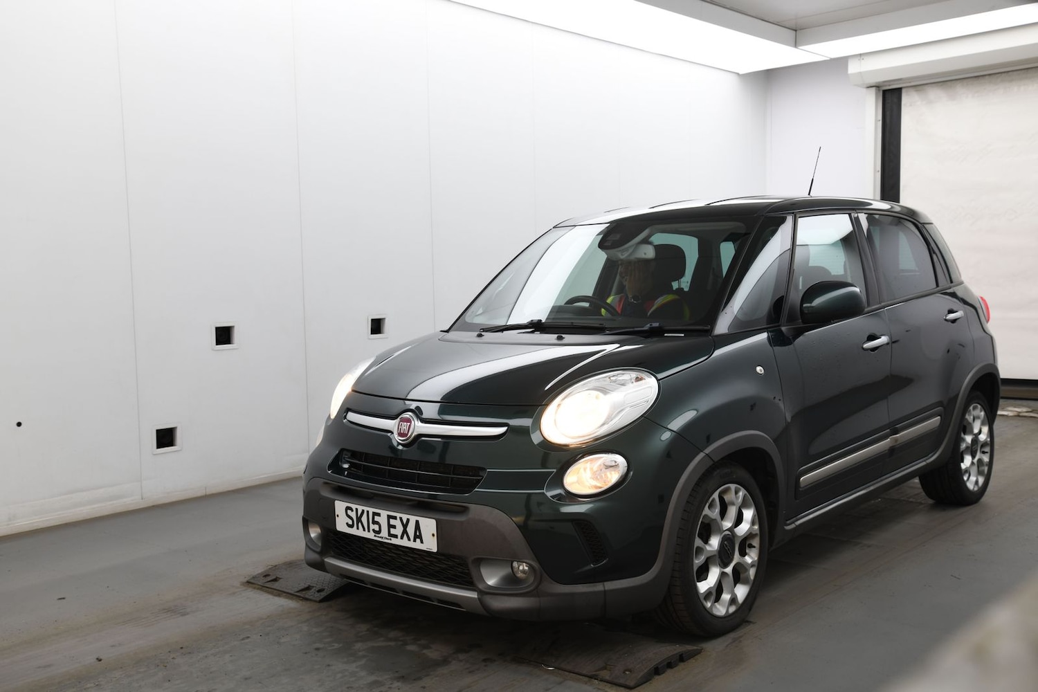 Used Fiat 500L 2015 for sale - 76459223: Photo 5