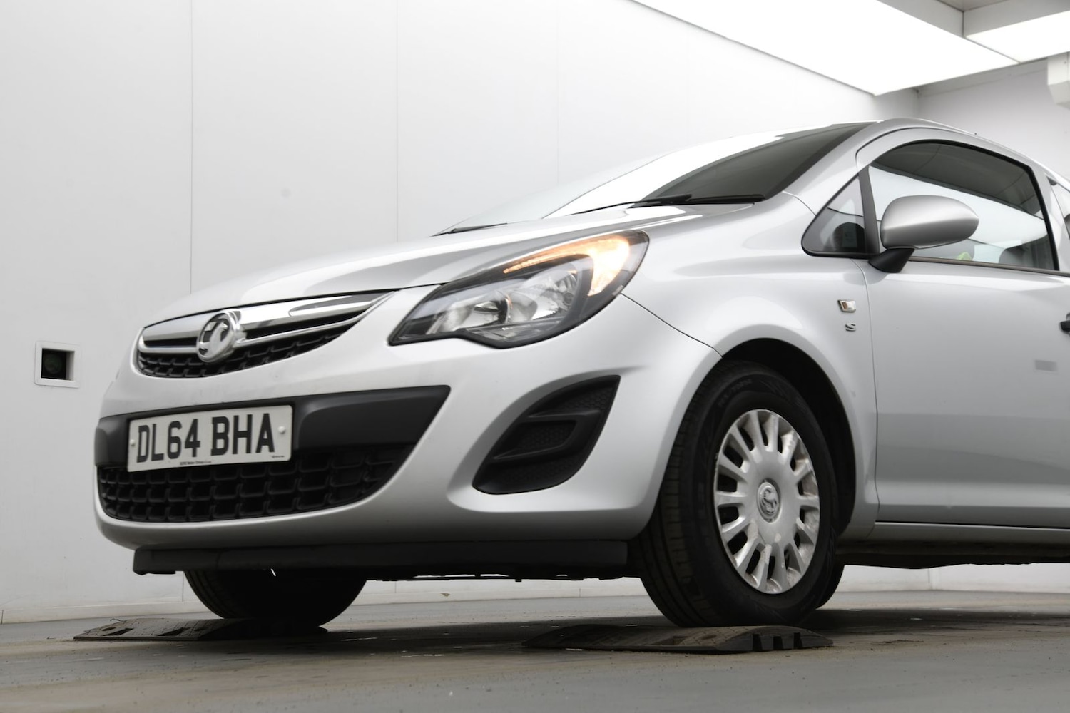 Used Vauxhall Corsa 2015 for sale - 76459224: Photo 4