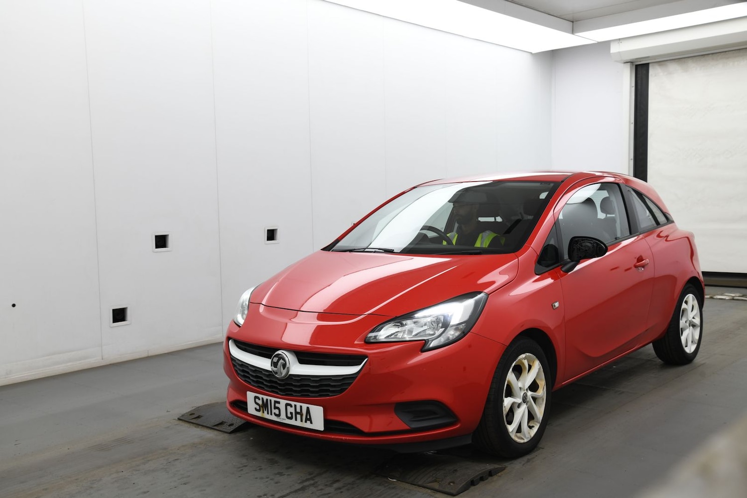 Used Vauxhall Corsa 2015 for sale - 76459263: Photo 4