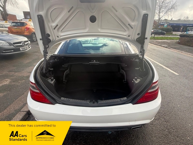 Used Mercedes-Benz SLK 2014 for sale - 76751559: Photo 19