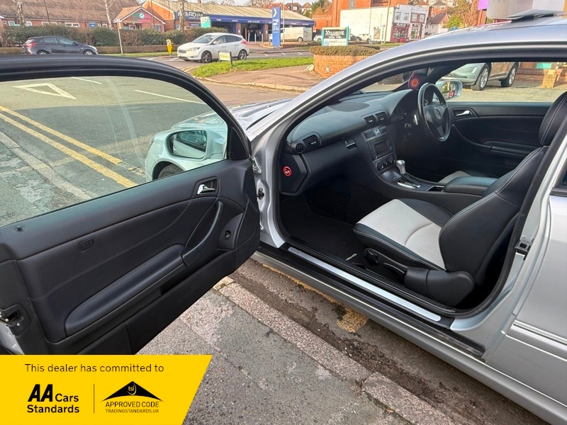 Used Mercedes-Benz CLC Class 2009 for sale - 77584201: Photo 15