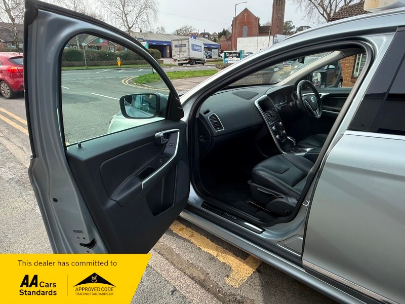 Used Volvo XC60 2015 for sale - 77584191: Photo 21