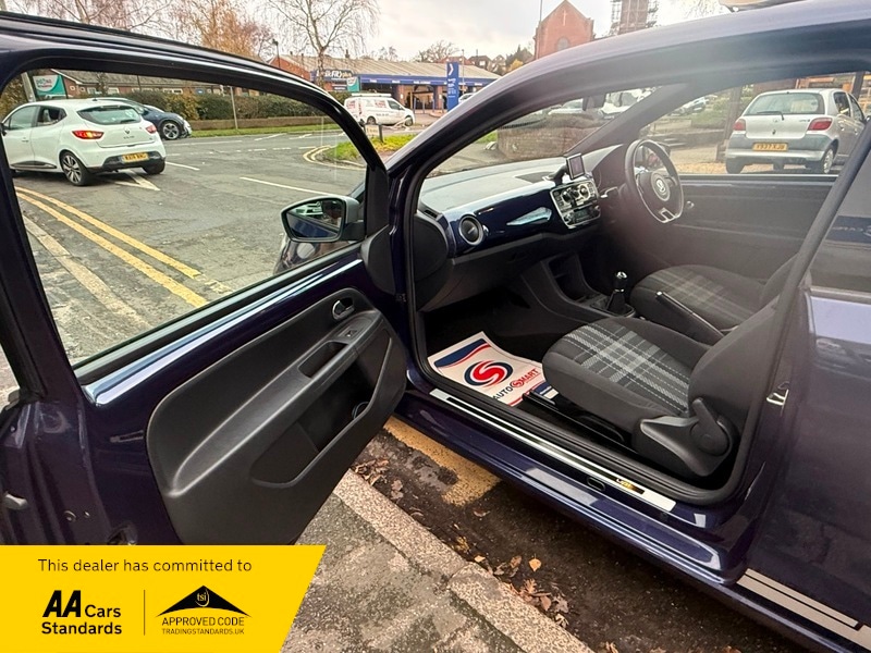 Used Volkswagen up! 2015 for sale - 76934974: Photo 12