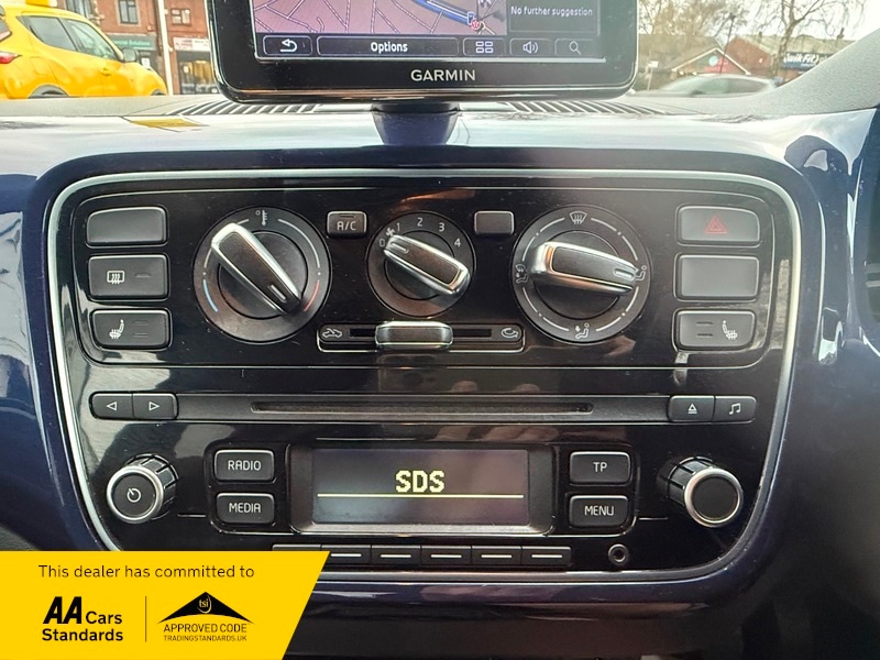 Used Volkswagen up! 2015 for sale - 76934974: Photo 15