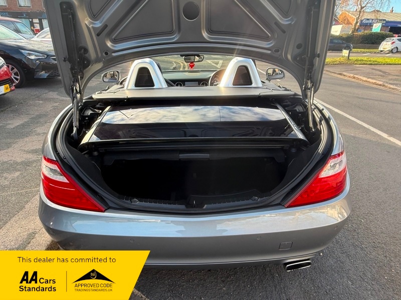 Used Mercedes-Benz SLK 2011 for sale - 77213187: Photo 13
