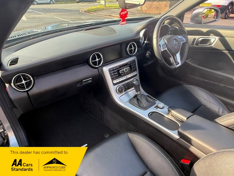Used Mercedes-Benz SLK 2011 for sale - 77213187: Photo 15