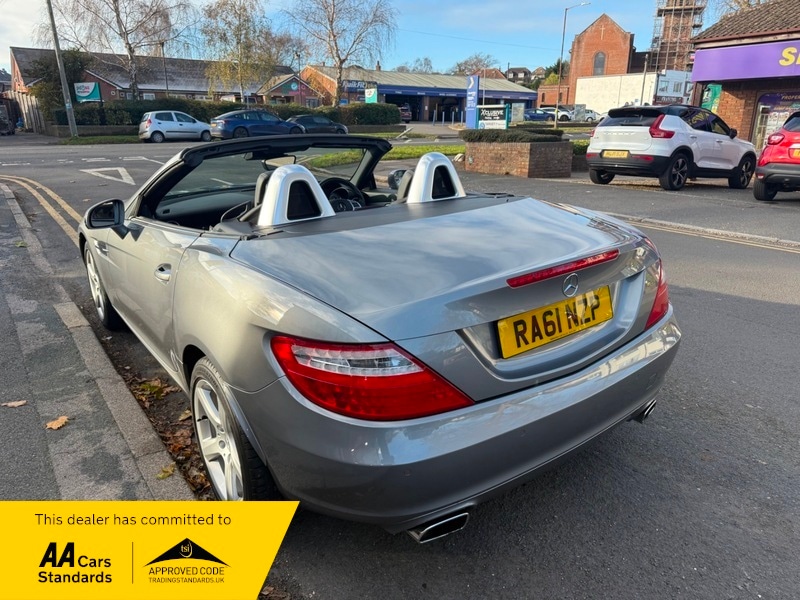 Used Mercedes-Benz SLK 2011 for sale - 77213187: Photo 3