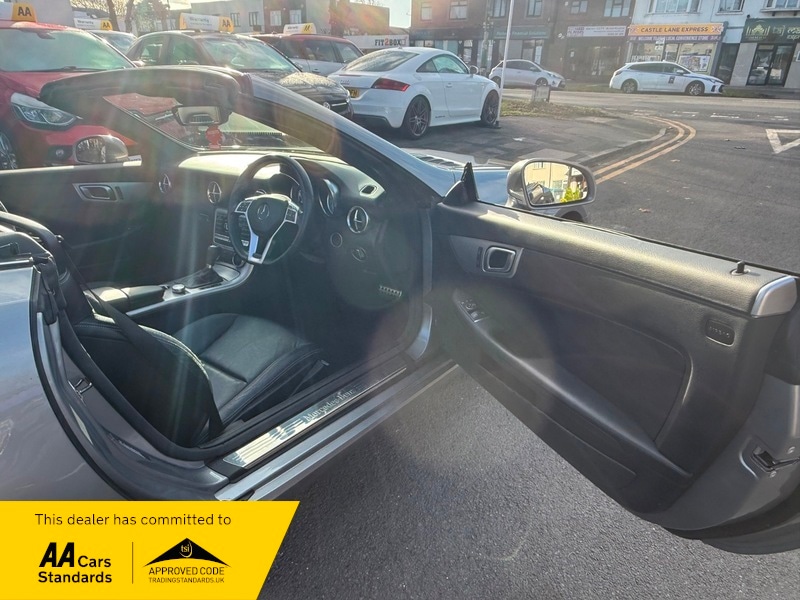 Used Mercedes-Benz SLK 2011 for sale - 77213187: Photo 9