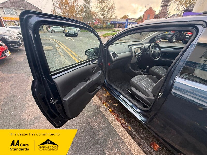 Used Peugeot 108 2017 for sale - 77990292: Photo 16