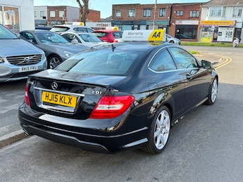 Used Mercedes-Benz C Class 2015 for sale - 77990281: Photo