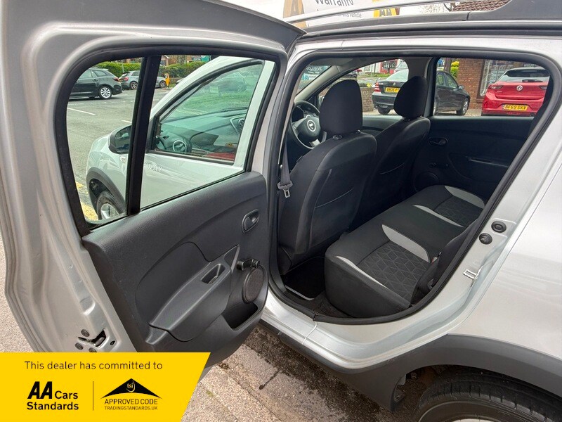 Used Dacia Sandero Stepway 2015 for sale - 78182311: Photo 13