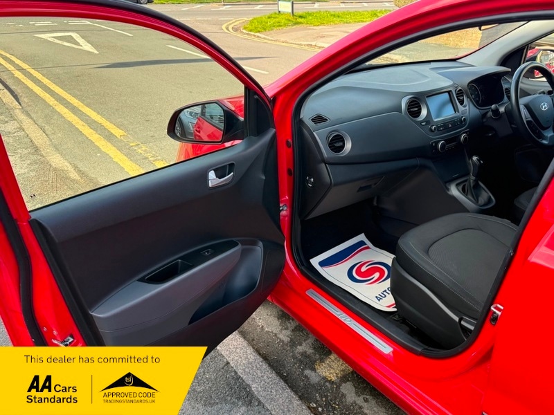 Used Hyundai i10 2019 for sale - 78056819: Photo 14