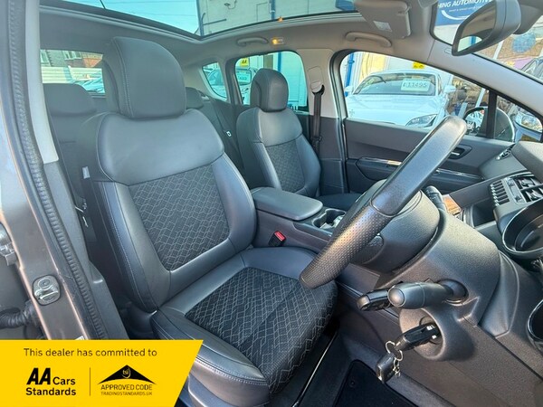 Used Peugeot 3008 2015 for sale - 76178600: Photo 11