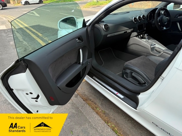 Used Audi TT 2012 for sale - 74684752: Photo 15