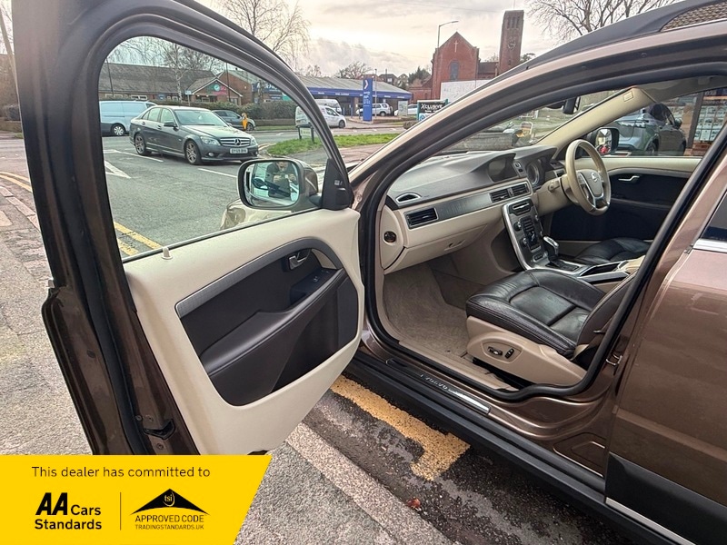 Used Volvo XC70 2024 for sale - 77535612: Photo 21