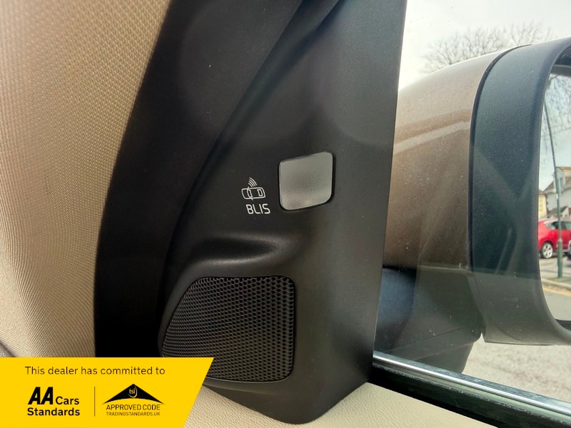 Used Volvo XC70 2024 for sale - 77535612: Photo 30