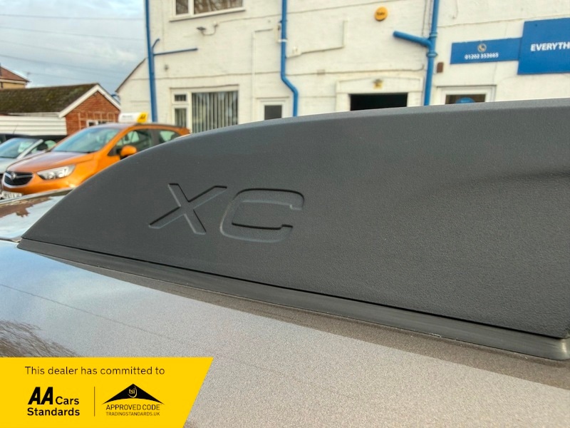 Used Volvo XC70 2024 for sale - 77535612: Photo 32