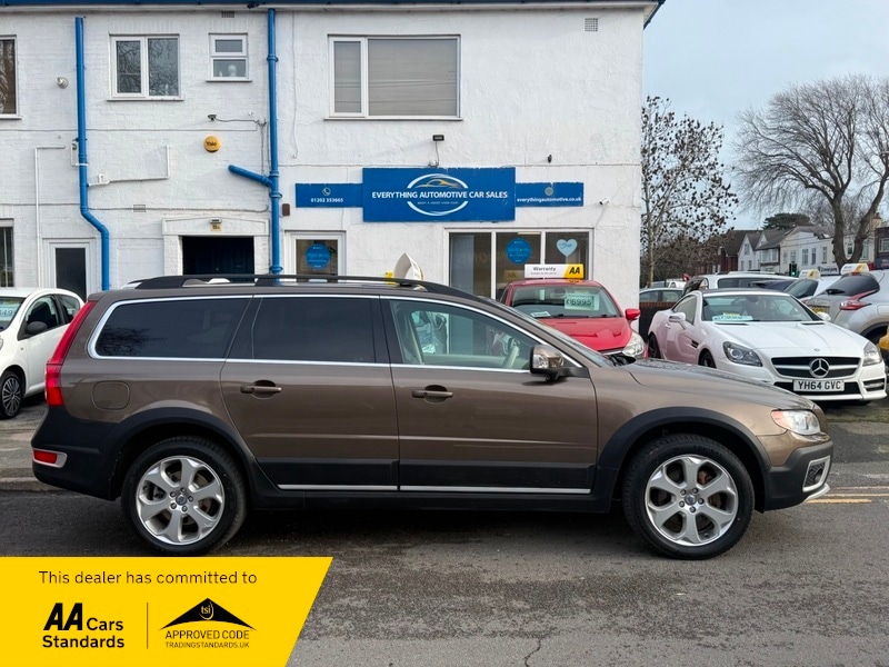 Used Volvo XC70 2024 for sale - 77535612: Photo 6