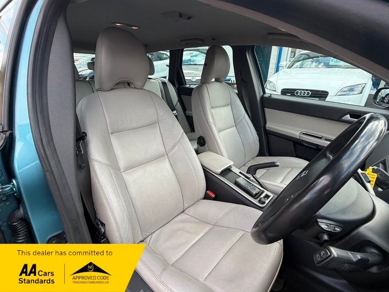 Used Volvo V50 2008 for sale - 76482642: Photo 11